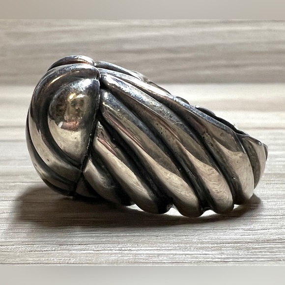 Vintage Designer Dian Malouf Sterling Silver Ribbed Chunky Heart Ring, Size 5.5 - Picture 3 of 13